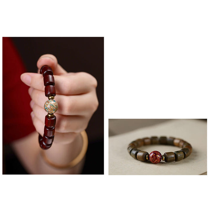 Buddha Stones Natürliches grünes Sandelholz, kleines Blatt, rotes Sandelholz, Lackperlen-Friedensarmband