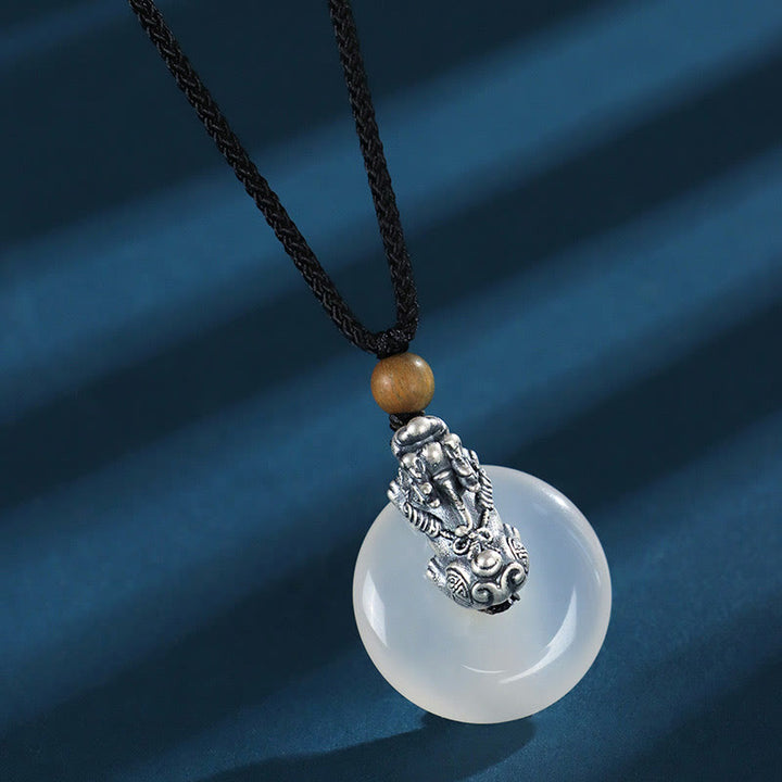 Buddha Stones , weißer Achat, 999 Sterlingsilber, schwarzer Onyx, grünes Sandelholz, Pi Xiu-Friedensschnalle, Halskettenanhänger mit sechs wahren Worten - Weißer Achat 999 Sterling Silber Grünes Sandelholz - image 4