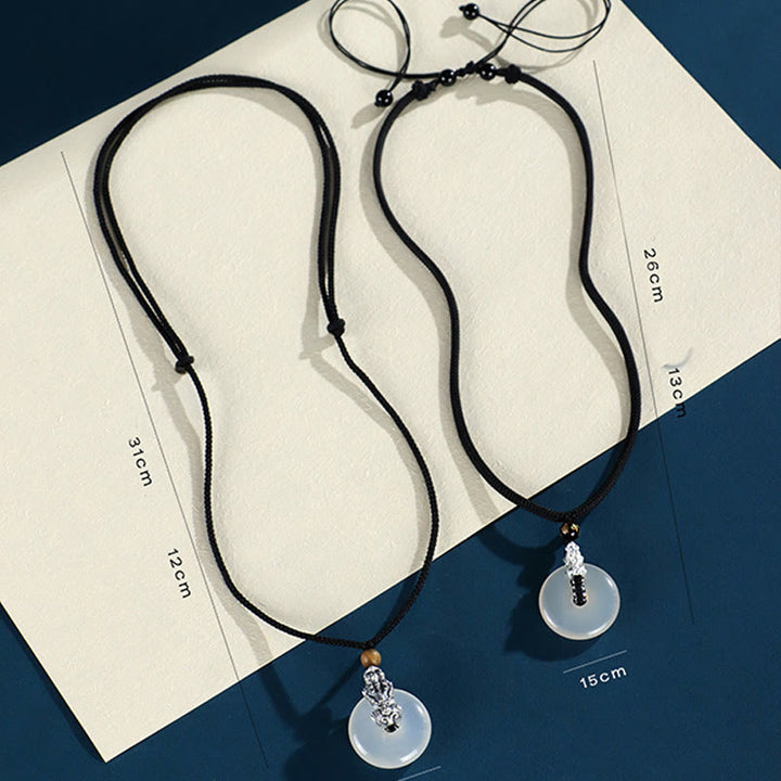 Buddha Stones , weißer Achat, 999 Sterlingsilber, schwarzer Onyx, grünes Sandelholz, Pi Xiu-Friedensschnalle, Halskettenanhänger mit sechs wahren Worten - image 12