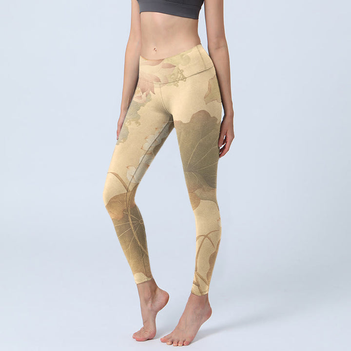 Buddha Stones, Lotusblüten, Blätter-Print, Gym-Leggings, Damen-Yogahose - Blasse Goldrute - US18, UK/AU22,EU50 (4XL) - image 1