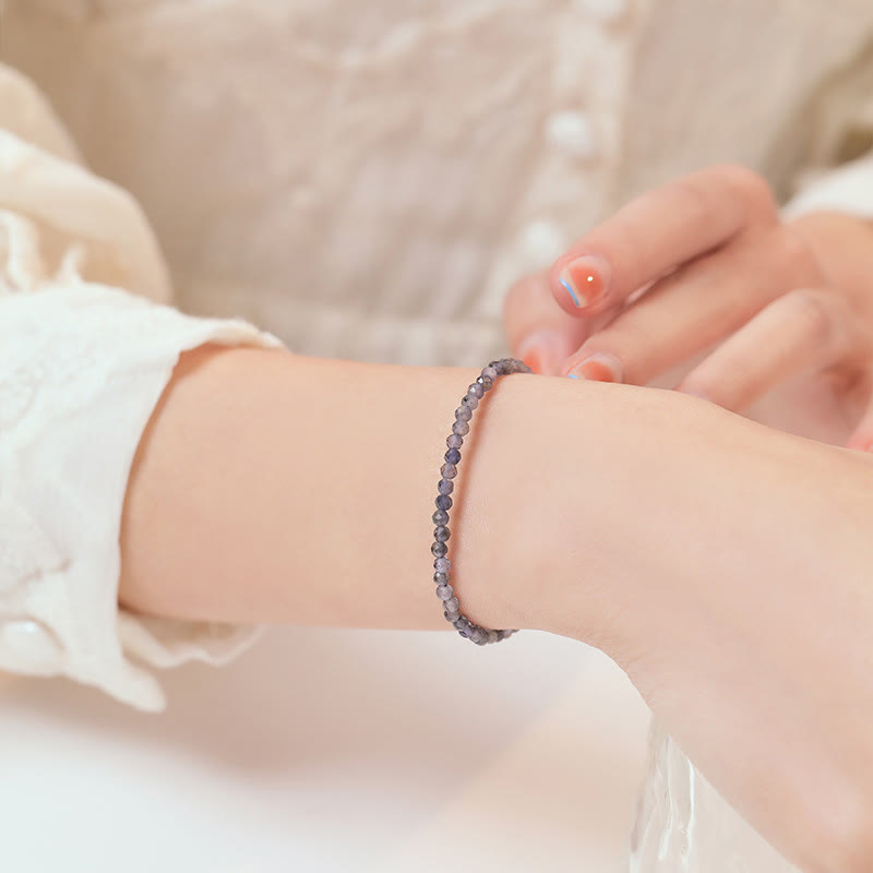 Buddha Stones , 3 mm, Amethyst, Iolith, ultradünne Perlen, 14 Karat vergoldetes Kupfer-Kommunikationsarmband