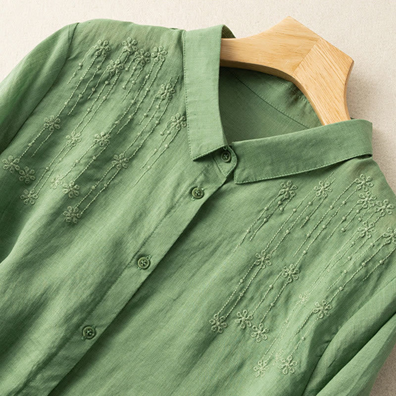 Lässiges Damen-Shirt aus Baumwolle und Leinen mit Stehkragen und Stickereien von Buddha Stones