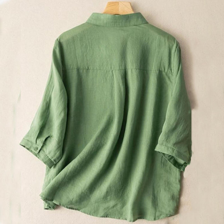 Lässiges Damen-Shirt aus Baumwolle und Leinen mit Stehkragen und Stickereien von Buddha Stones