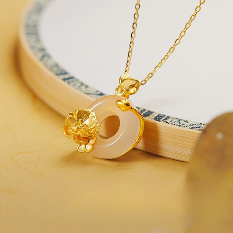 Buddha Stones Natur 925 Sterling Silber Weißer Chalcedon Peace Schnalle Pfirsichblüte Schmetterling Positiv Halskette Anhänger