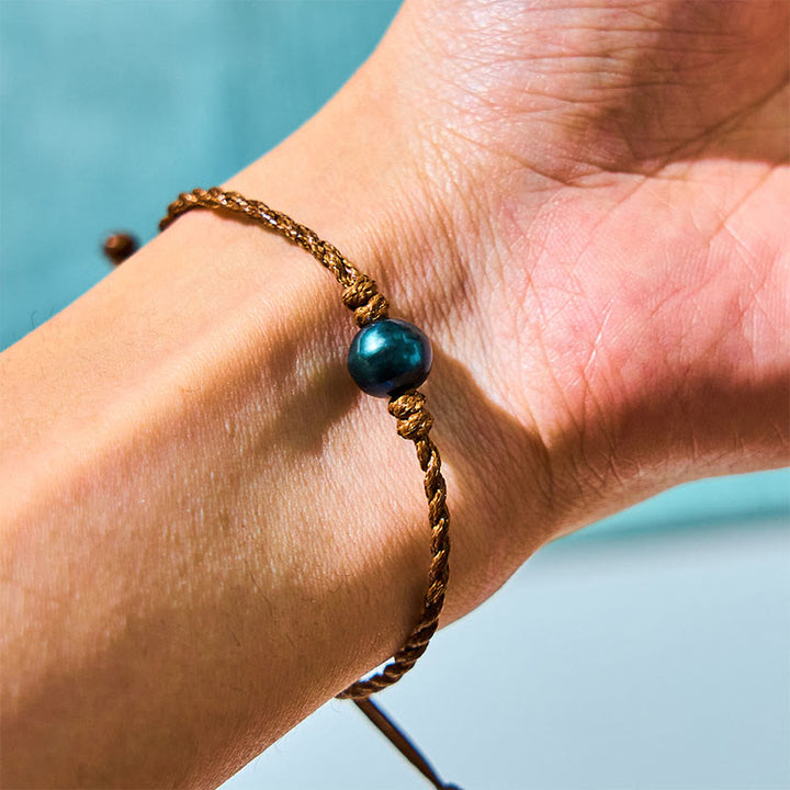 Buddha Stones Armband mit natürlicher schwarzer Tahiti-Perle und Wachsseil