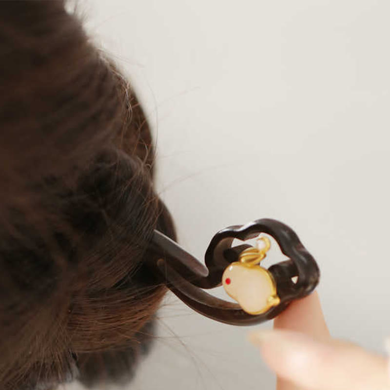 Buddha Stones Glückverheißende Wolke Sandelholz Kaninchen Schutz Haarnadel