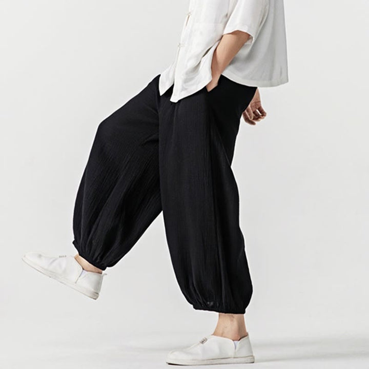 Weiche, einfarbige Herrenhose aus Baumwolle mit Kordelzug und Taschen von Buddha Stones - image 20