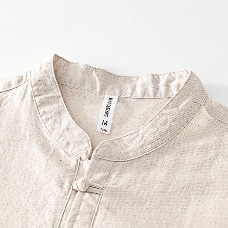 Buddha Stones Weiches, schlichtes Herrenhemd mit Froschknopf und Rundhalsausschnitt aus Baumwolle und Leinen mit halben Knöpfen