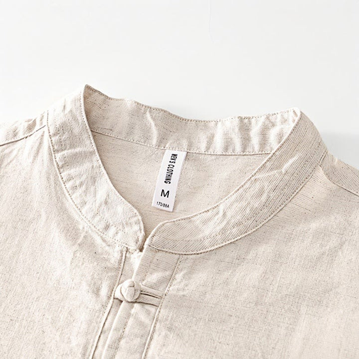 Buddha Stones Weiches, schlichtes Herrenhemd mit Froschknopf und Rundhalsausschnitt aus Baumwolle und Leinen mit halben Knöpfen