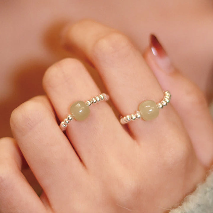 Buddha Stones 925 Sterling Silber Natürlicher kleiner Hetian Jade Roter Achat Perlenperle Wohlstand Elastischer Ring