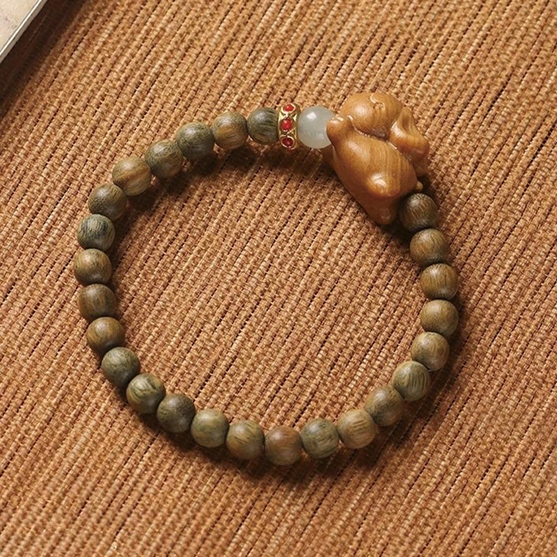 Buddha Stones Grünes Sandelholz Gold Sandelholz Süßes Kaninchen Positives Armband