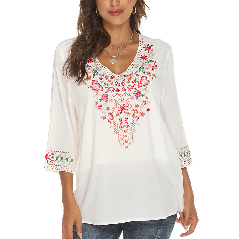 Buddha Stones Sommer Stickerei Blume Einfaches Design Dreiviertelärmel V-Ausschnitt Baumwolle Damen T-Shirt