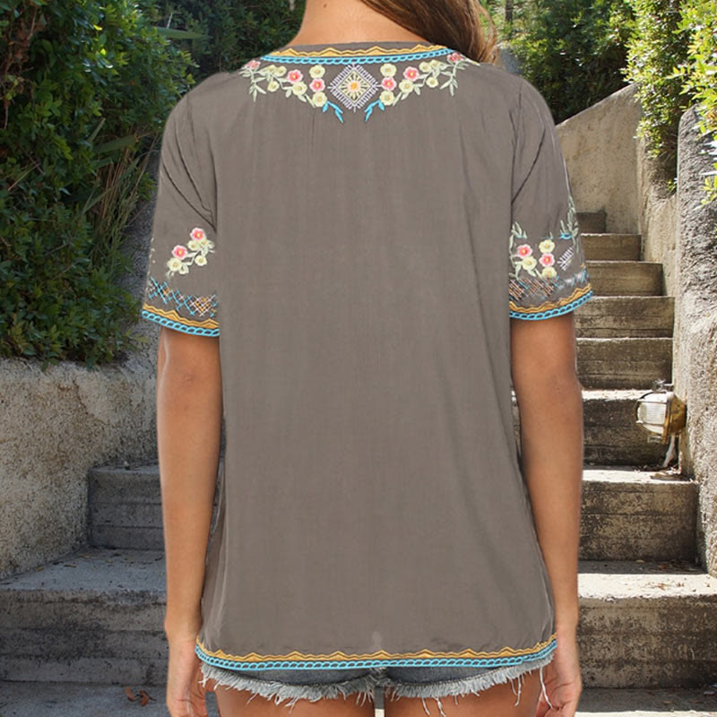 Damen-T-Shirt aus Baumwolle mit Buddha Stones -Stickerei und Blumen-Design, kurzärmelig, V-Ausschnitt