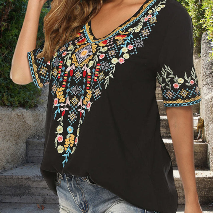 Damen-T-Shirt aus Baumwolle mit Buddha Stones -Stickerei und Blumen-Design, kurzärmelig, V-Ausschnitt