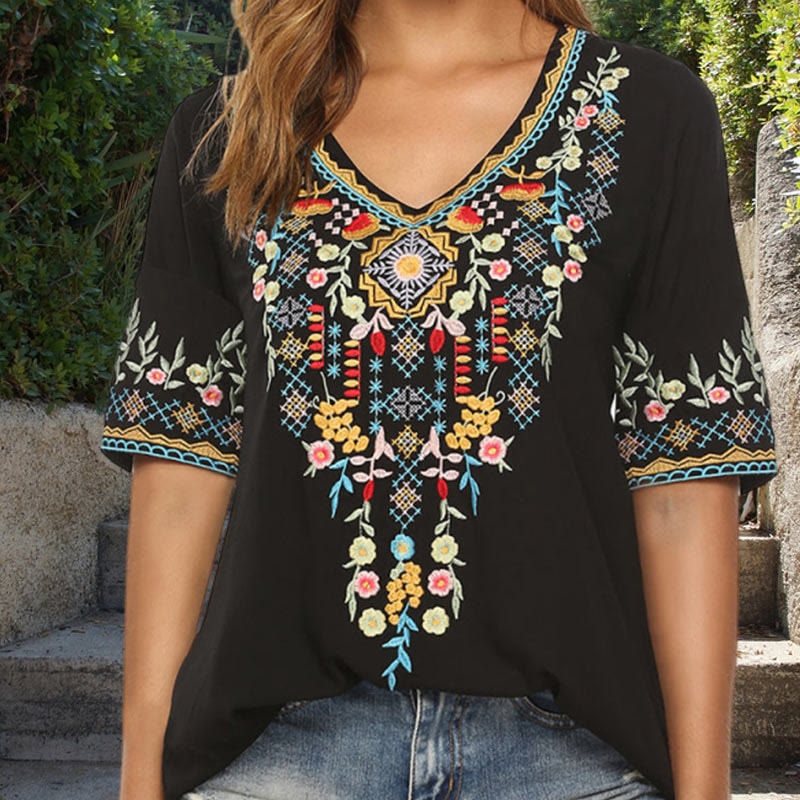 Damen-T-Shirt aus Baumwolle mit Buddha Stones -Stickerei und Blumen-Design, kurzärmelig, V-Ausschnitt