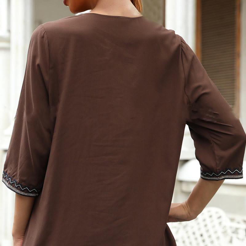 Buddha Stones Frühlings-T-Shirt aus Baumwolle für Damen, schlichte Stickerei, Blumenmuster, Dreiviertelärmel, V-Ausschnitt