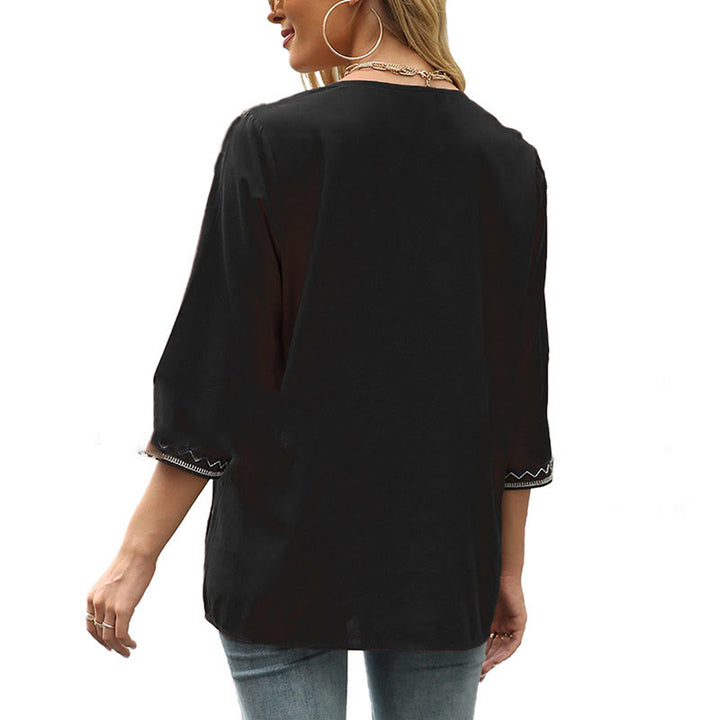 Buddha Stones Frühlings-T-Shirt aus Baumwolle für Damen, schlichte Stickerei, Blumenmuster, Dreiviertelärmel, V-Ausschnitt