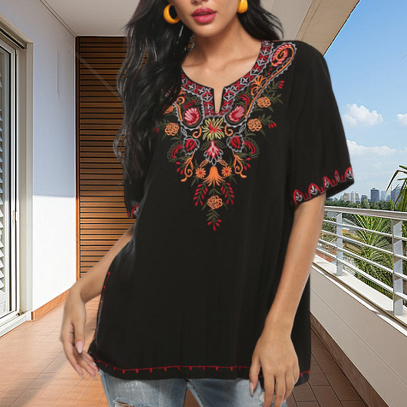 Buddha Stones Schwarzes lässiges Damen-T-Shirt aus Baumwolle mit halblangen Ärmeln und Blumenmuster