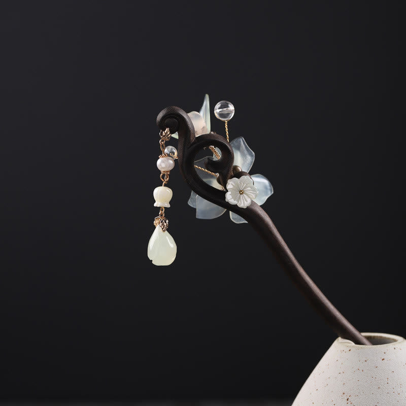 Buddha Stones Ebenholz Jade Shell Magnolia Quaste Segen Haarnadel