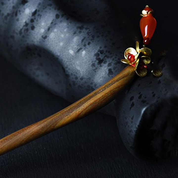 Buddha Stones Silber Quaste Grünes Sandelholz Beruhigende Haarnadel