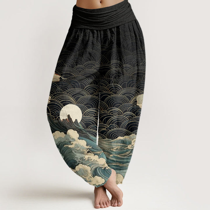 Buddha Stones Lässige Haremshose für Damen mit elastischer Taille und Wellen-Mond-Berg-Muster - Schwarz - US22, UK/AU26,EU54 (6XL) - image 1