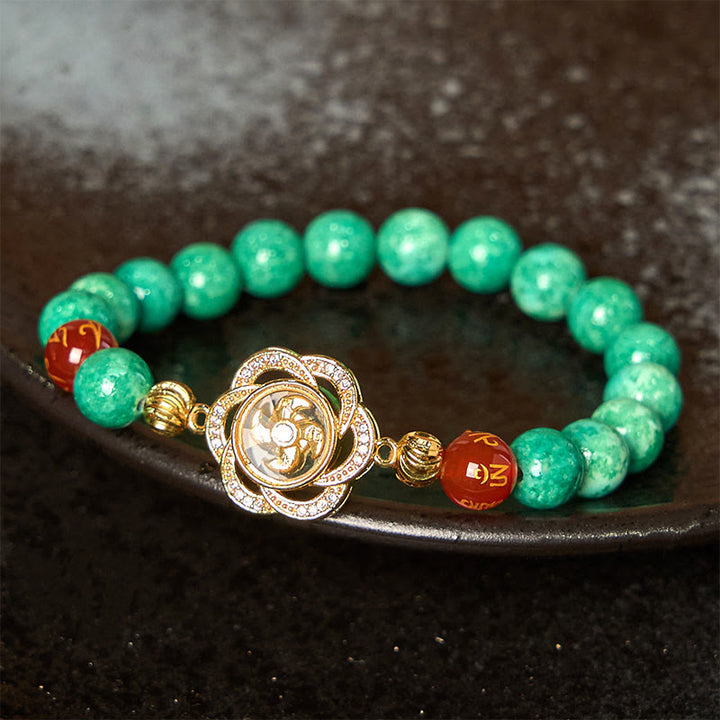 Buddha Stones, natürliche Jade, Om Mani Padme Hum, Zyklon-Charme, Wohlstandsarmband