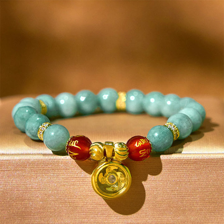 Buddha Stones, natürliche grüne Jade, Om Mani Padme Hum, Zyklon-Charme, Glücksarmband