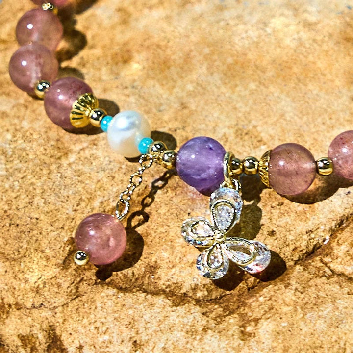 Buddha Stones Natürlicher Erdbeerquarz Grüner Erdbeerquarz Schmetterling Charm Liebesarmband