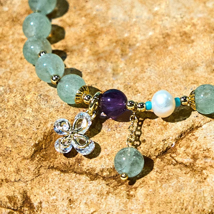 Buddha Stones Natürlicher Erdbeerquarz Grüner Erdbeerquarz Schmetterling Charm Liebesarmband
