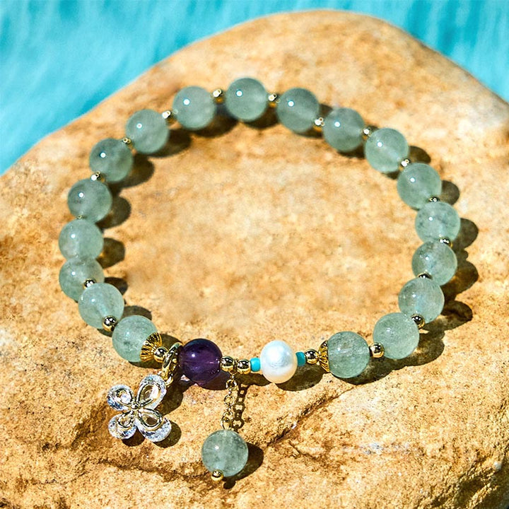 Buddha Stones Natürlicher Erdbeerquarz Grüner Erdbeerquarz Schmetterling Charm Liebesarmband