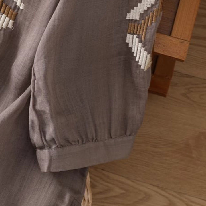 Buddha Stones Lässiges, symmetrisches Stickerei-T-Shirt für Damen mit Rundhalsausschnitt und halblangen Ärmeln aus Spandex