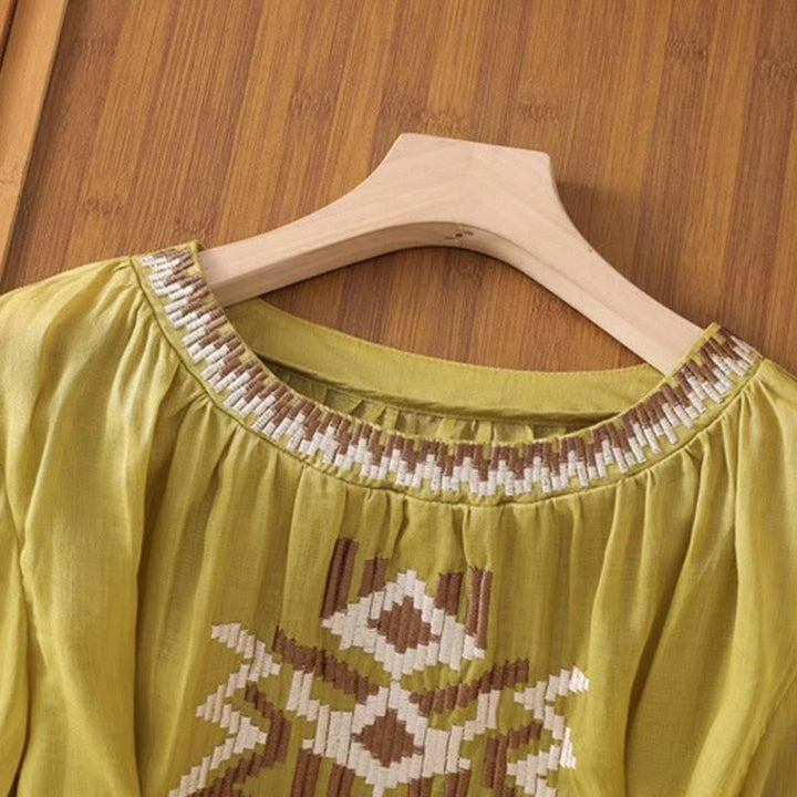 Buddha Stones Lässiges, symmetrisches Stickerei-T-Shirt für Damen mit Rundhalsausschnitt und halblangen Ärmeln aus Spandex