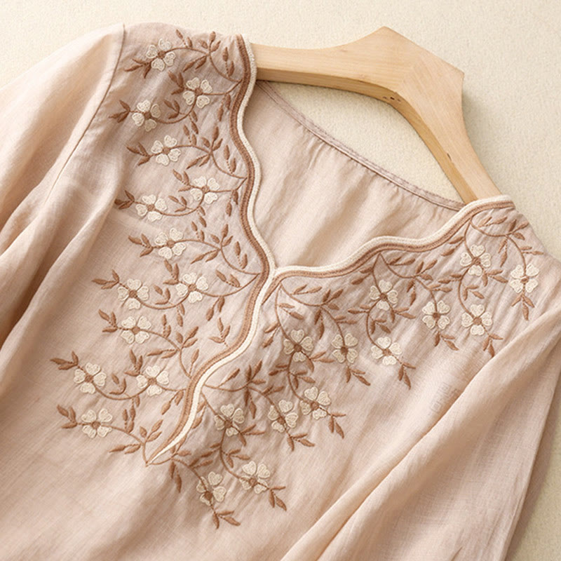 Buddha Stones Sommer Lässiges Damen-T-Shirt mit V-Ausschnitt und halblangen Ärmeln aus Acryl mit bestickten Blumen