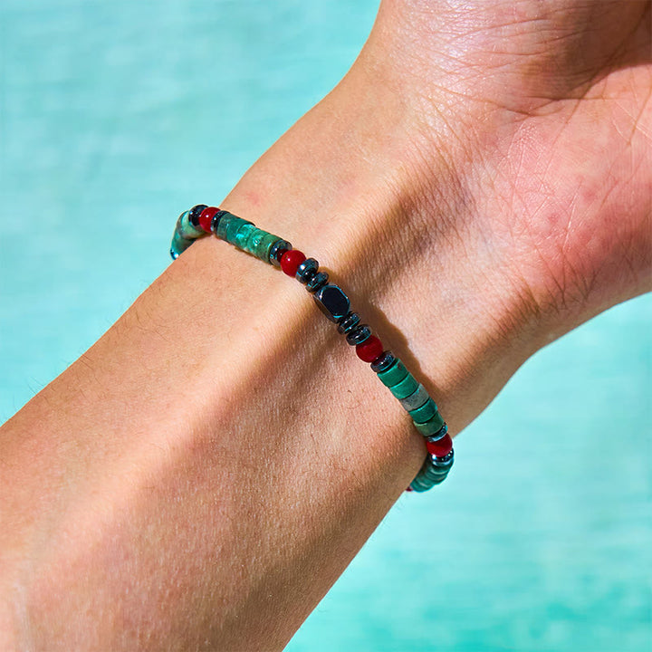 Buddha Stones Armband aus natürlichem grünem Stein, Hämatit, rote Koralle, kraftvoll