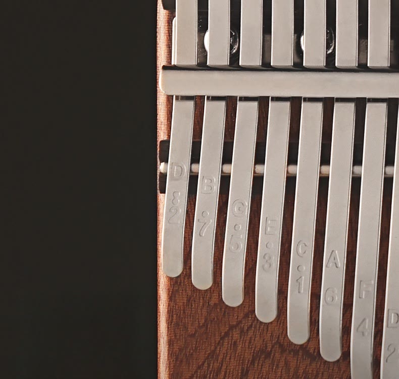 Buddha Stones 21 Tasten Kalimba Daumenklavier Gelbes Sandelholz Retro Tragbares Fingerklavier