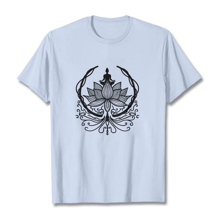 Buddha Stones Meditation Buddha sitzt in einer Lotusblume T-Shirt - HellCyan - 2XL - image 19