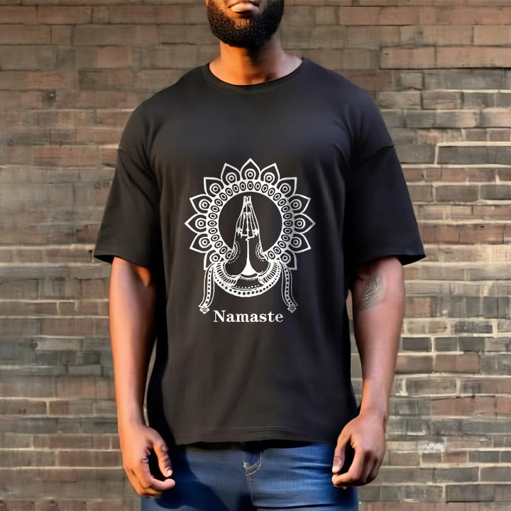 T-Shirt mit Buddha Stones -Geste, Mandala-Muster - image 3