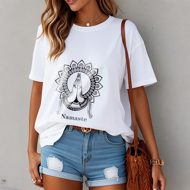 T-Shirt mit Buddha Stones -Geste, Mandala-Muster - image 8