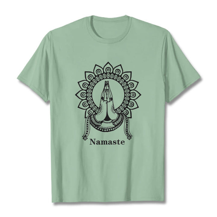 T-Shirt mit Buddha Stones -Geste, Mandala-Muster - Blassgrün - 2XL - image 15