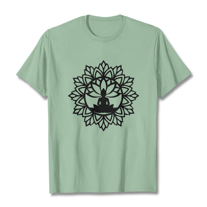 Buddha Stones Lässiges Mandala Sitzender Buddha Muster T-Shirt - Blassgrün - 2XL - image 1