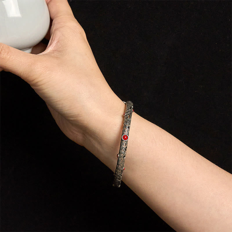 Vintage Tang-Dynastie-Blumendesign, gravierter roter Achat-Kupfer-Glücksarmband-Armreif