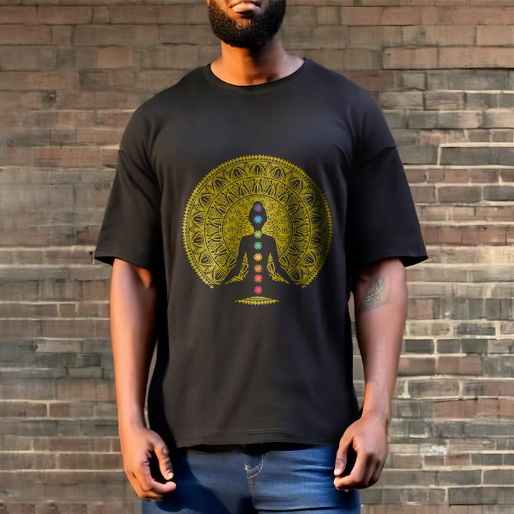 Buddha Stones Lässiges, buntes Chakra-Symbol, goldenes, meditatives Figurenmuster, Baumwoll-T-Shirt - image 3