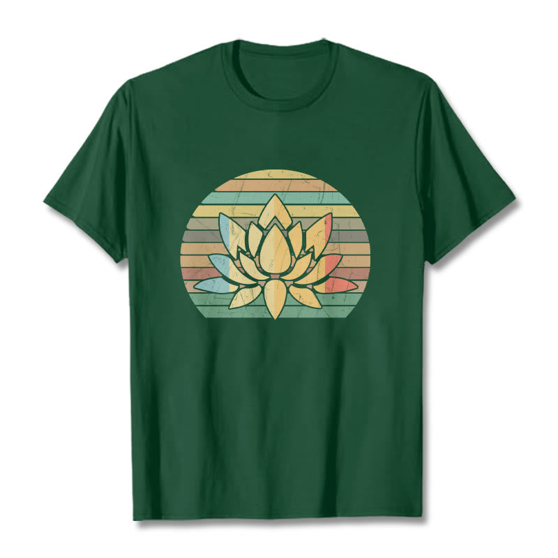 Buddha Stones Lässiges Retro-T-Shirt mit gestreiftem Hintergrund und Lotusblumenmuster aus Baumwolle - WaldGrün - 2XL - image 11
