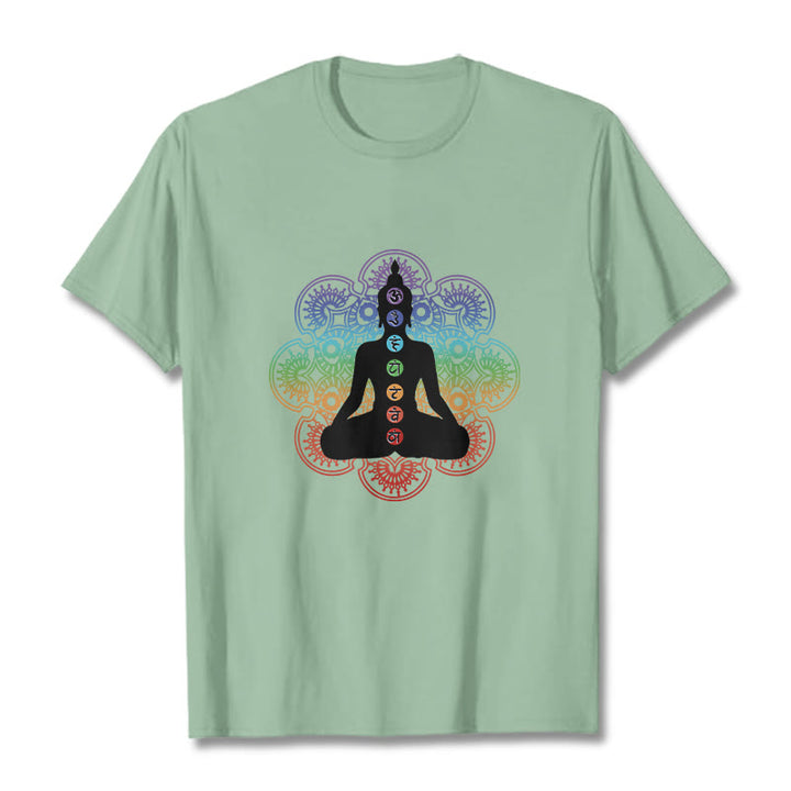 Buddha Stones Lässige meditierende Figur Buntes Mandala-Muster Baumwoll-T-Shirt - Blassgrün - 2XL - image 15