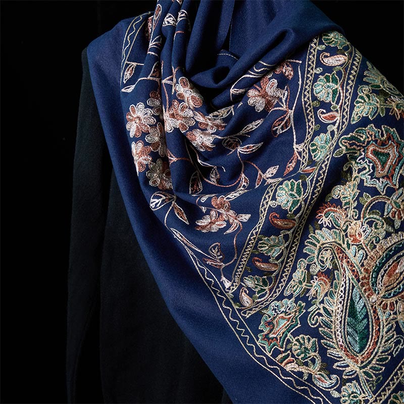 Buddha Stones Winter Braun-Beige Kleine Blumenranke Cashew Blumenmuster Quaste Gemütlicher Schal Schal - image 3