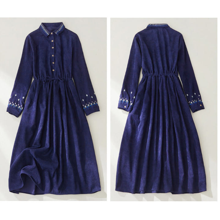 Buddha Stones – Besticktes Blumenmuster – Schnürdesign – Langärmliges Midikleid mit Taschen - image 13