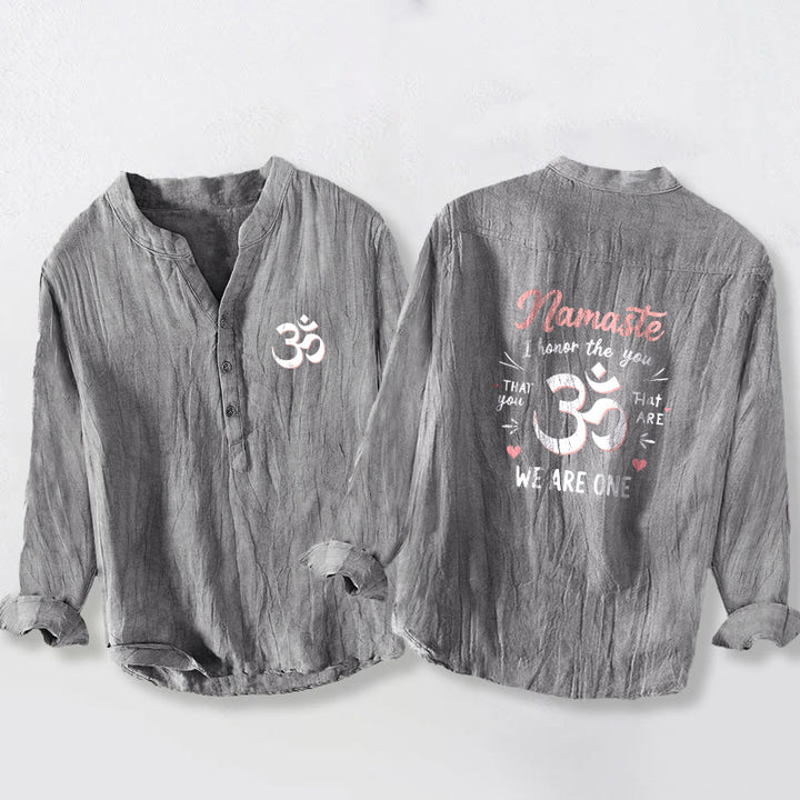 Buddha Stones „Namaste, ich ehre Dich“ Om-Muster, halbe Knöpfe, Herren-Langarmhemd aus Baumwoll-Leinen-Mischgewebe - Grau - US/ UK/AU50, EU60 (5XL) - image 6