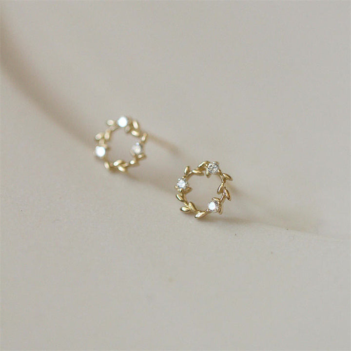 Buddha Stones 925 Sterling Silber Tiny Wreath Ohrstecker Segen Blumenohrringe