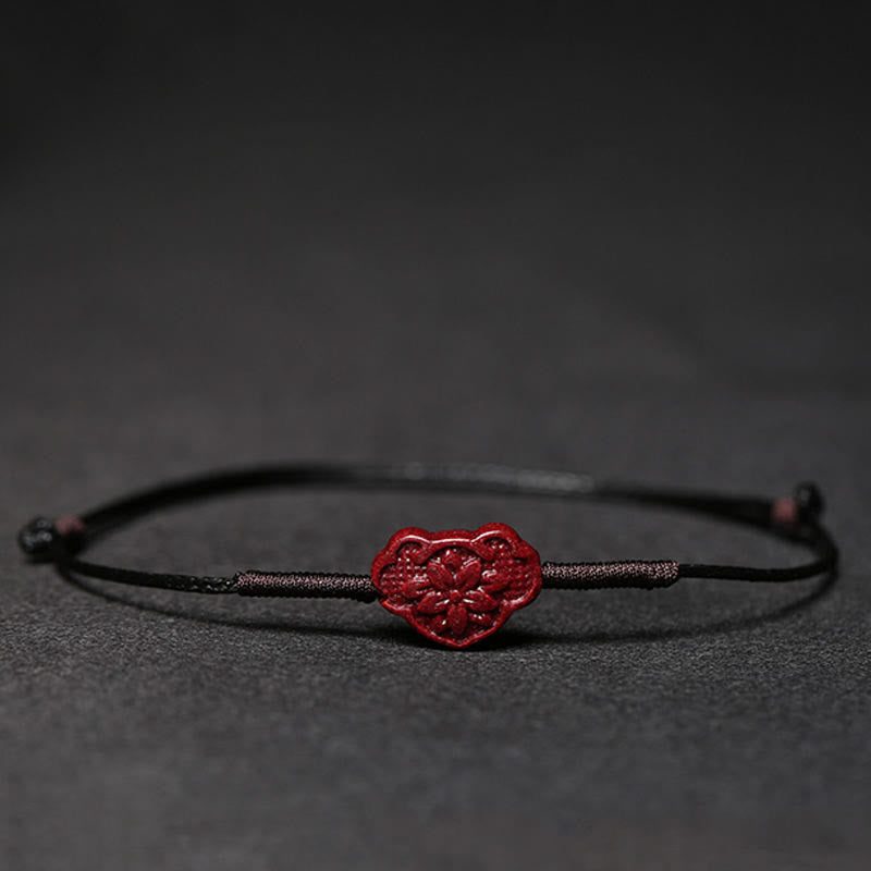 Handgefertigtes Pflaumenblüten-Vierblättriges Kleeblatt PiXiu Lotus Koi Fisch Cinnabar Blessing Braid Armband