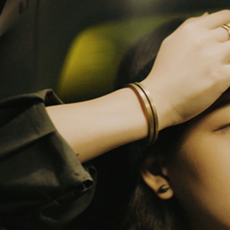 Rustikales Kupfer-Glücks-Wikinger-Manschettenarmband mit Buddha Stonesn